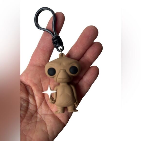 Universal Retro E.T. Movie 3 Inch Bag Clip. - Picture 1 of 5